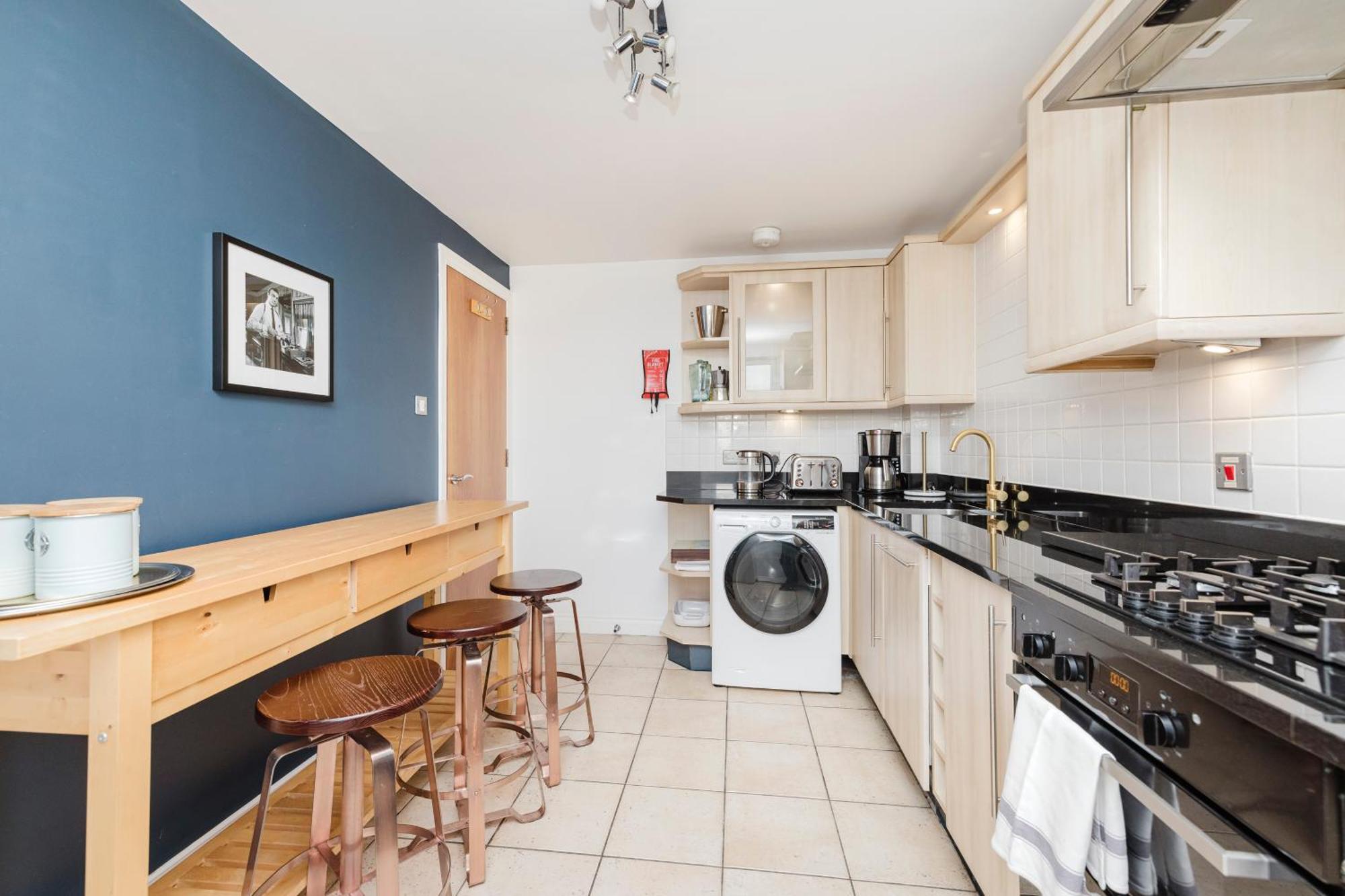 Joivy Stylish Apartment With Balcony In Old Town Edimburgo Exterior foto